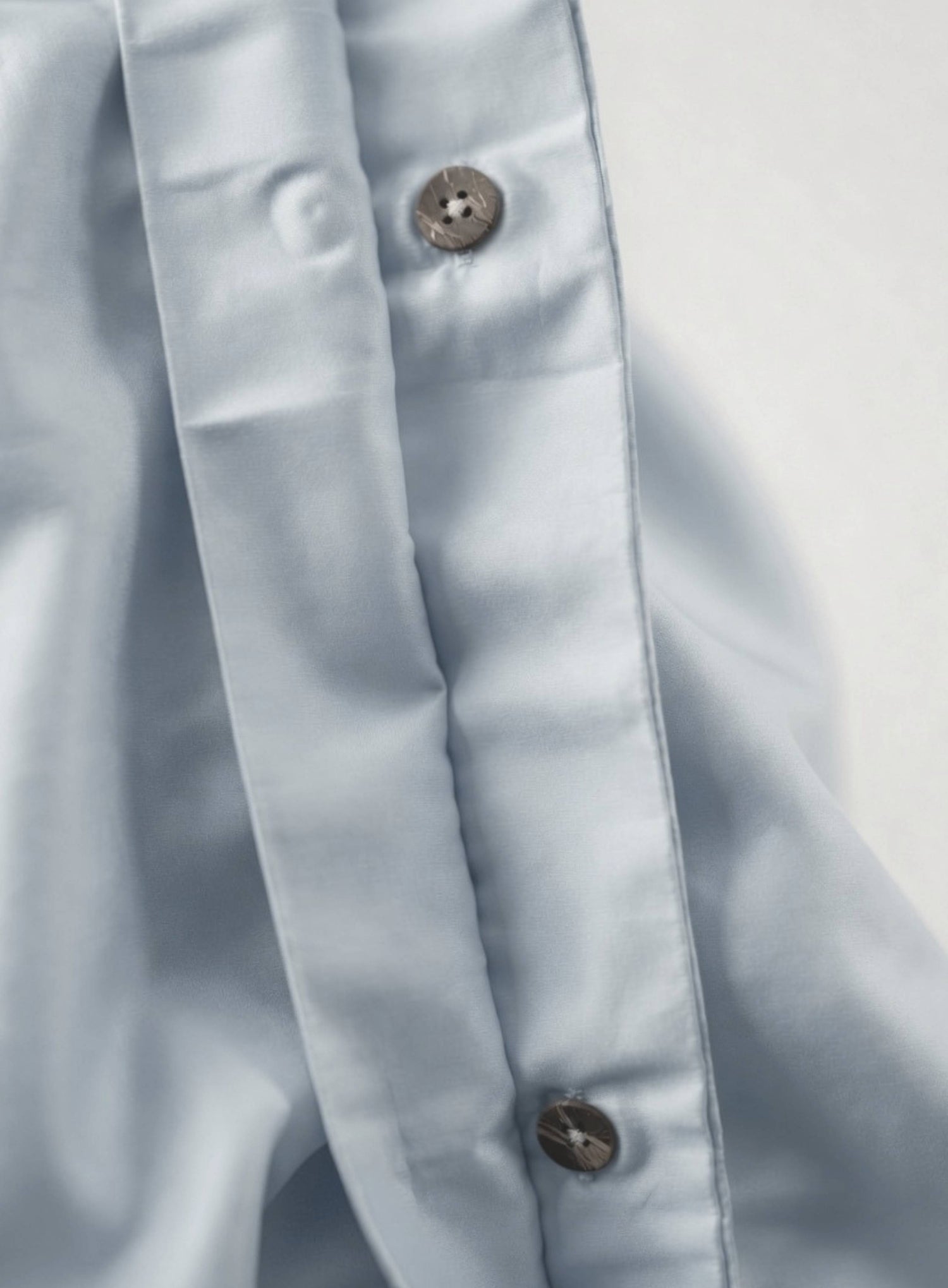 close up of duvet cover opening in organic cotton - house of march
