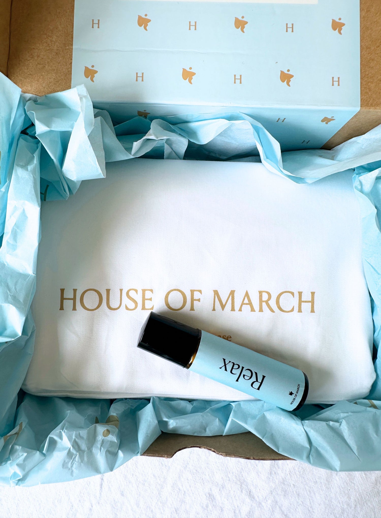 Free White Pillowcase Pair & Relax Roller Gift Box ($150+)