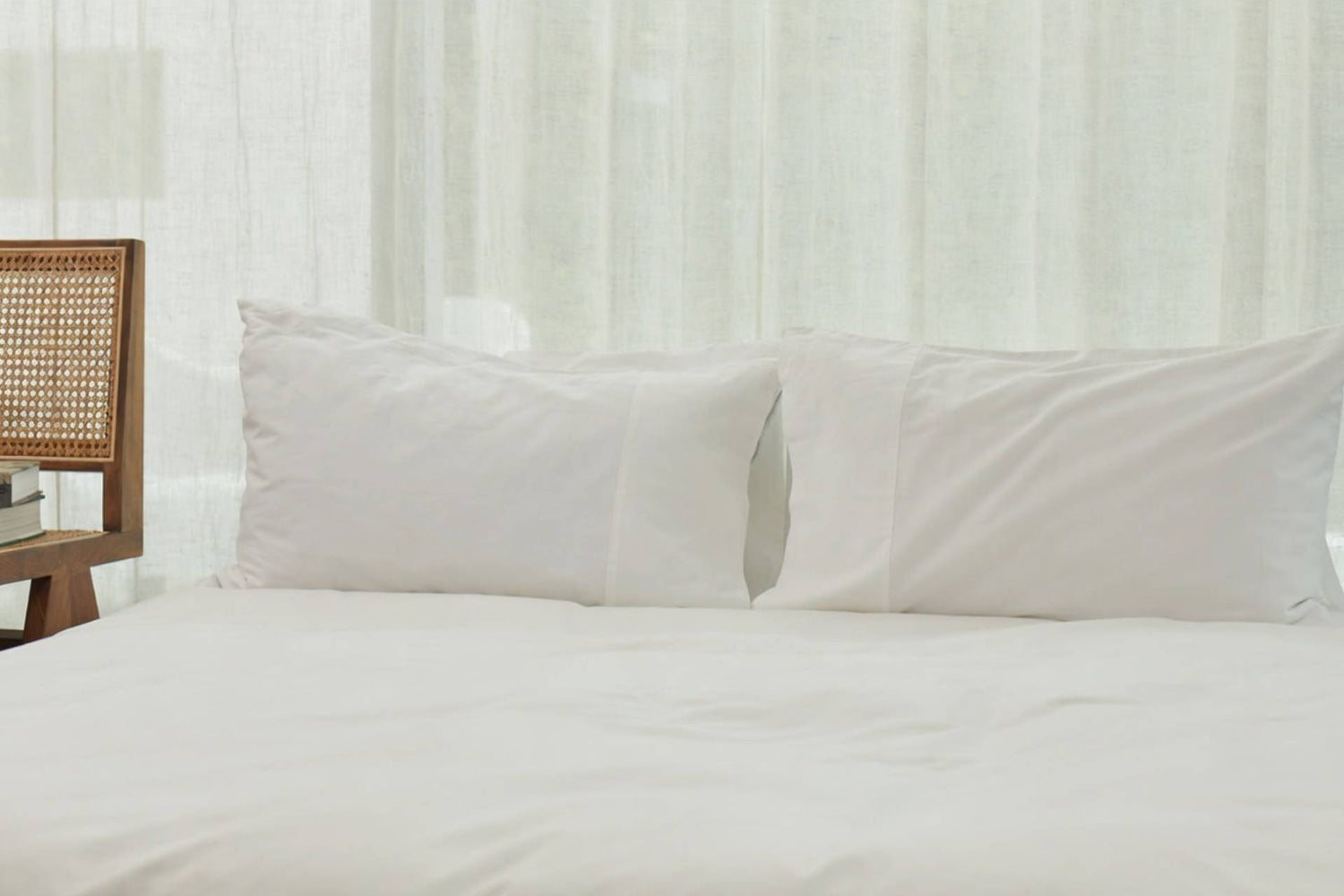 White Signature Range - Hemmed Pillowcase Pair | Organic Cotton